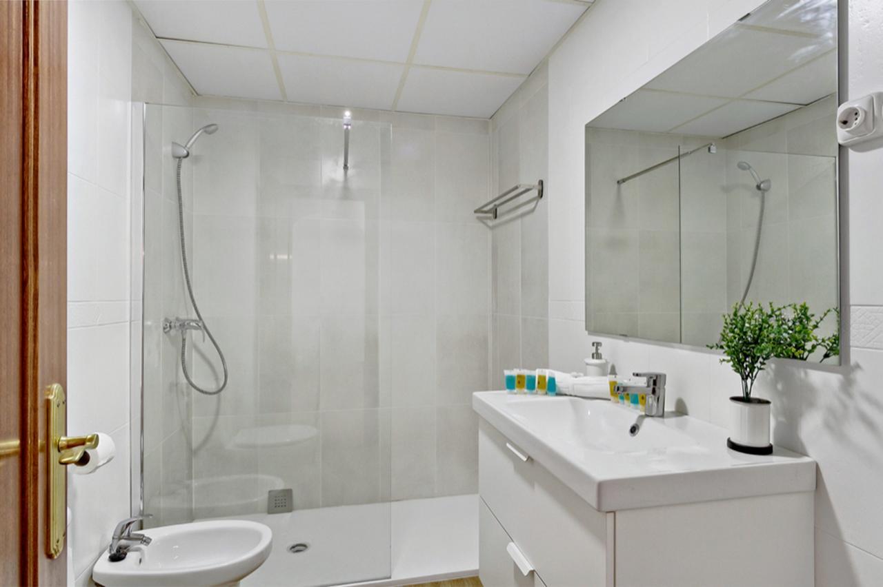 Ferienwohnung Del Parque Flats - Ollerias 3 Málaga Exterior foto